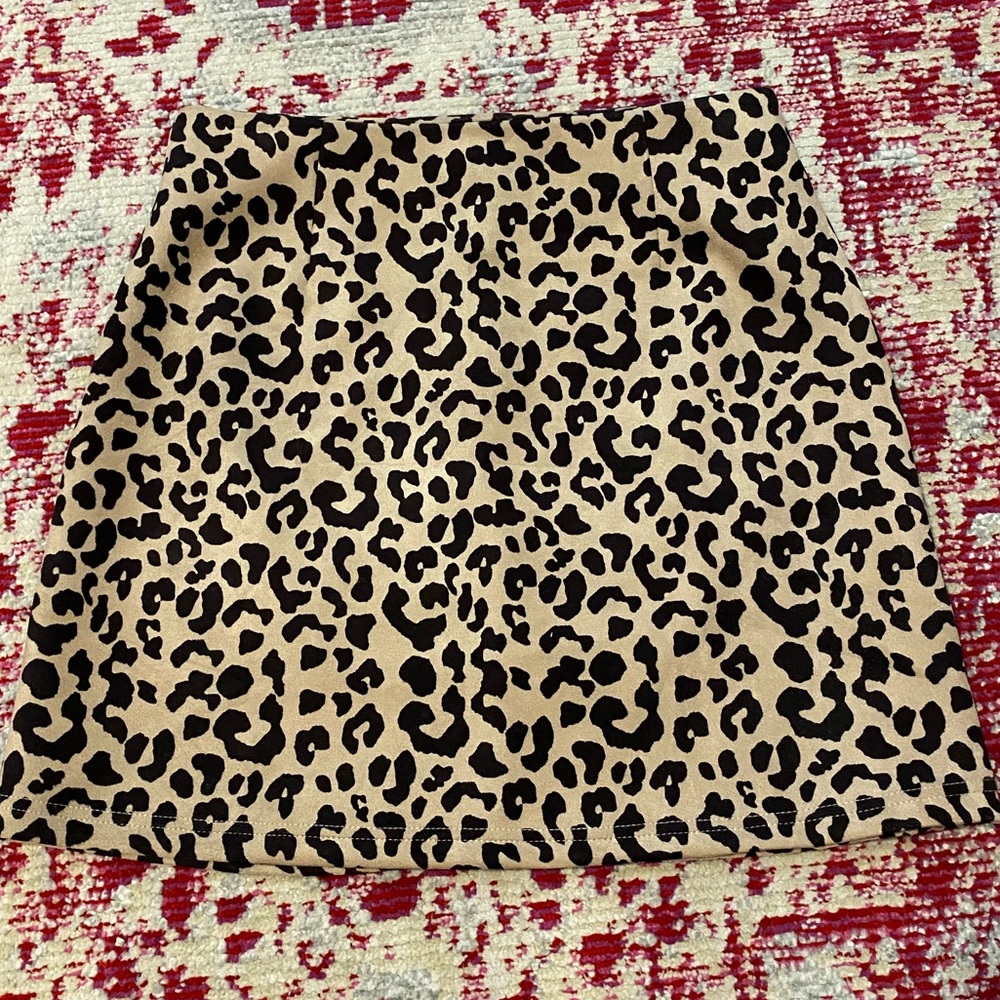 Boutique Cheetah print skirt